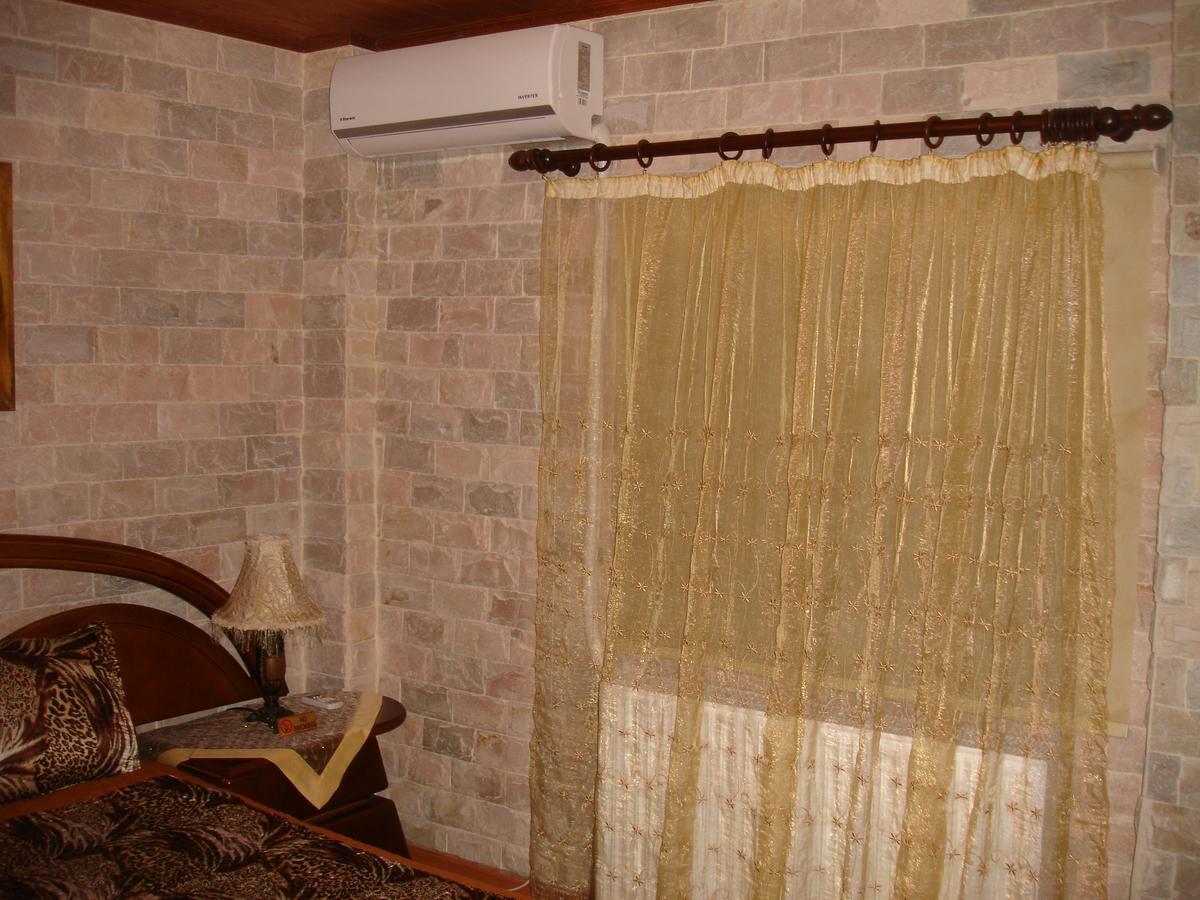 The Love Holiday House Tris Elies المظهر الخارجي الصورة