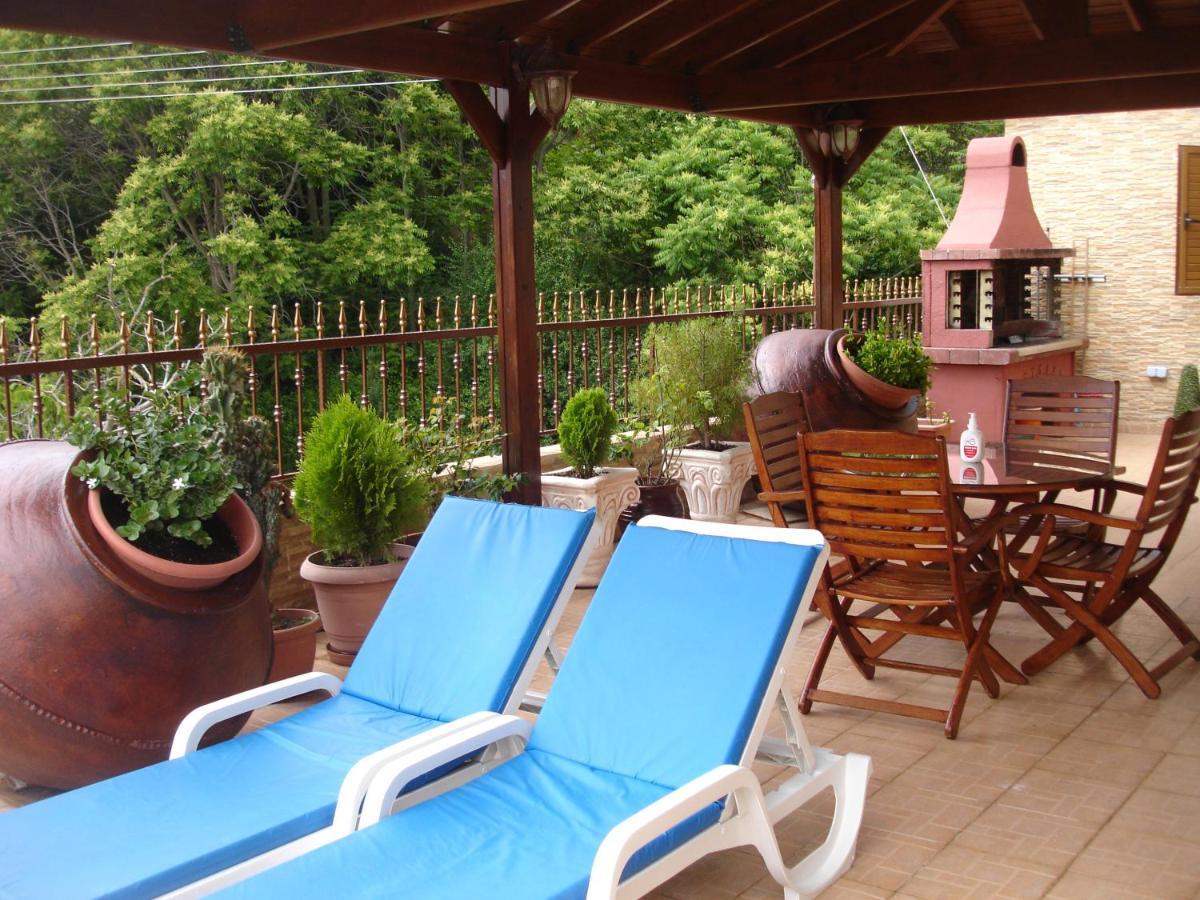 The Love Holiday House Tris Elies المظهر الخارجي الصورة